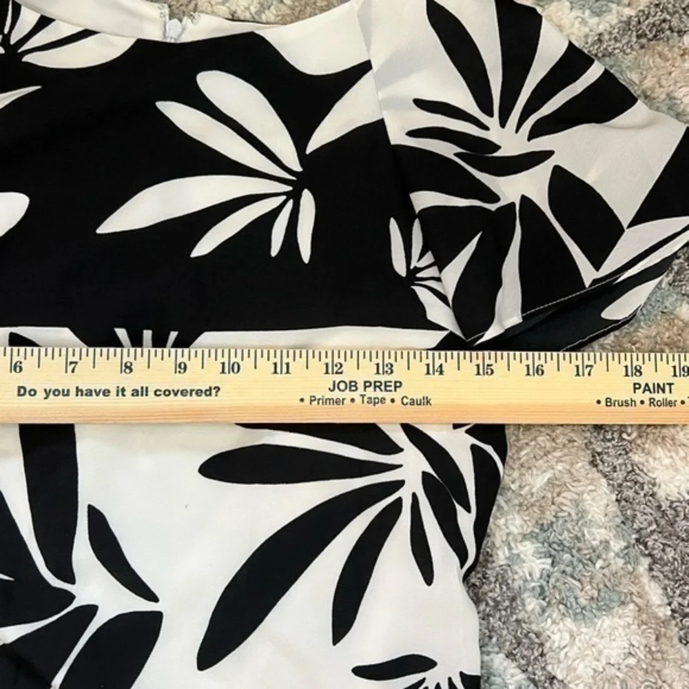 Tahari womens black and white Reverse Print Shift Dress size 4 - Picture 12 of 14